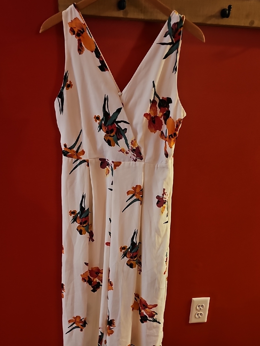 💕SALE! Sienna Sky White Maxi Dress with  Floral Print. MUST BUNDLE